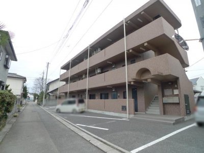 ロイヤルパインズ 301