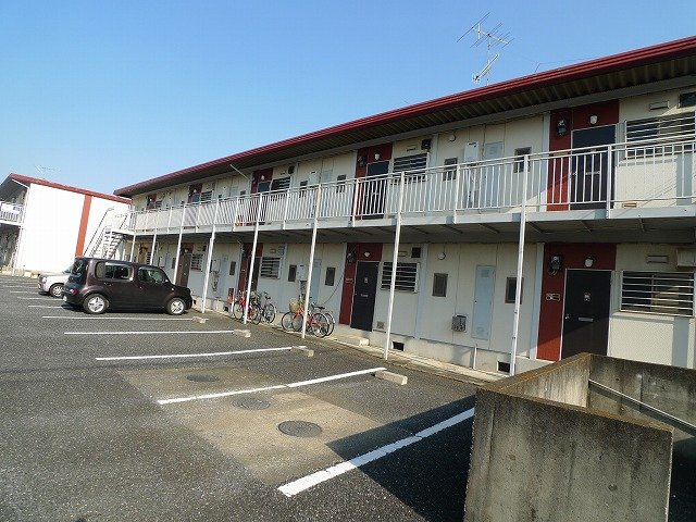 内谷ハイツB棟 