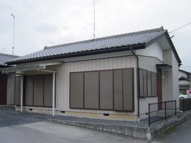 イーストハイツ 