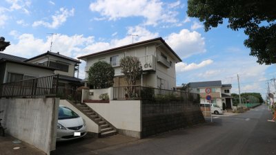 【深谷市上柴町東5丁目　中古住宅】北東角地で陽当たり良好な4LDK