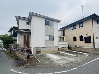 【深谷市上柴町東　中古住宅】上柴東小学校まで徒歩5分！北西角地の4LDK