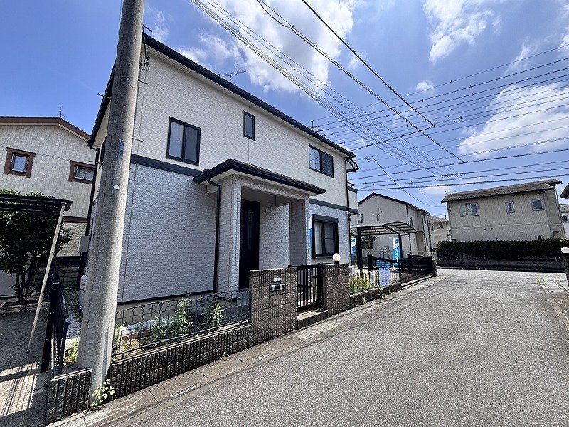 【深谷市上柴町西　中古住宅】カーポート付並列2台可能な収納充実の4LDK 