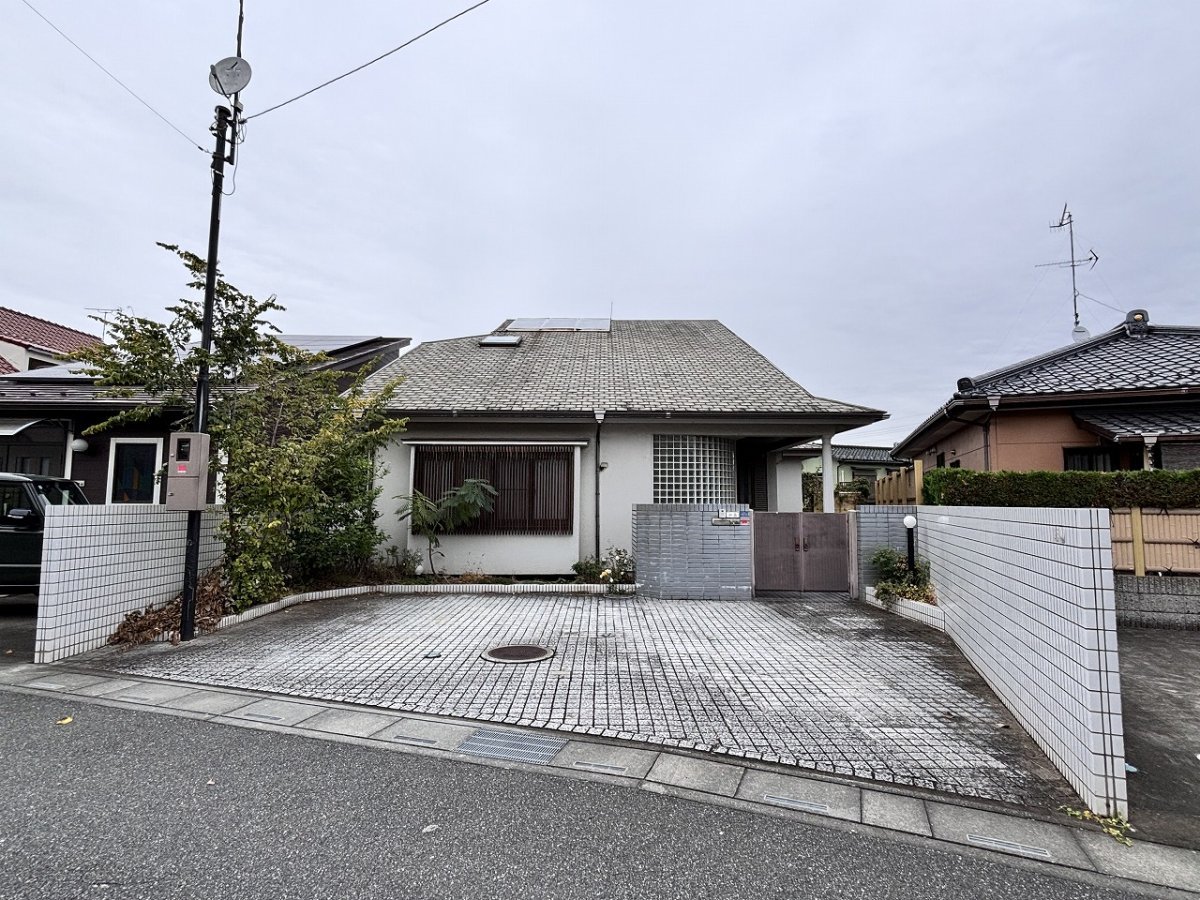 【深谷市緑ヶ丘　中古住宅】土地面積広々75坪！閑静な住宅街にある3SLDK 