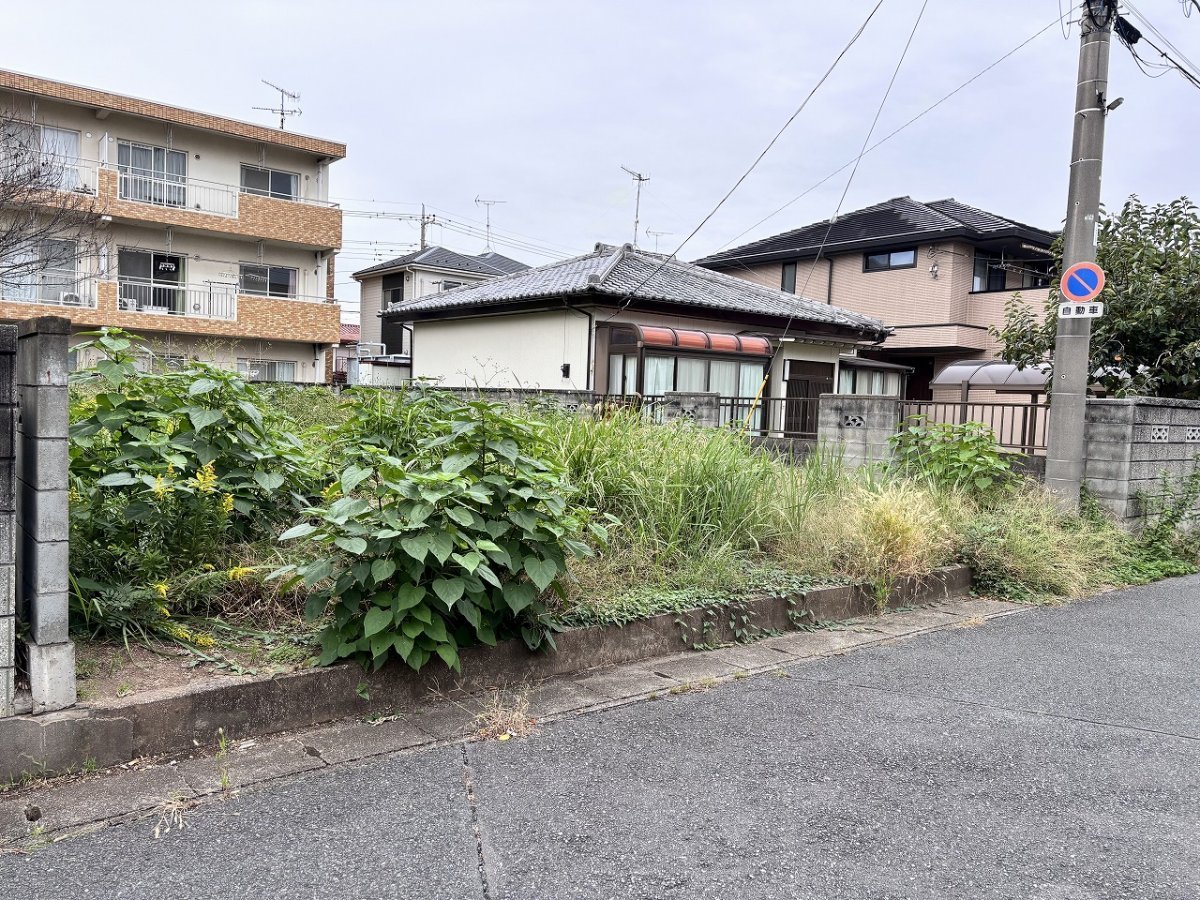 【深谷市上柴町西　土地】徒歩圏内に生活利便施設が充実した南道路接道の整形地 