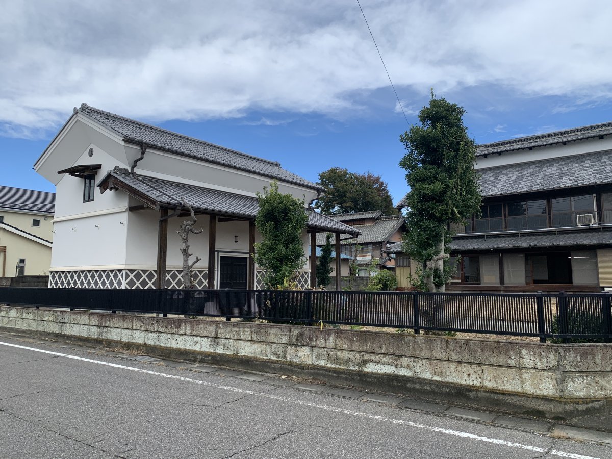 平成19年築の蔵あり！敷地面積317坪の大型古民家住宅～深谷市新井～ 