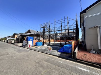 【深谷市岡里　新築分譲全1棟】南道路で陽当たり良好、駐車場3台可能な4LDK