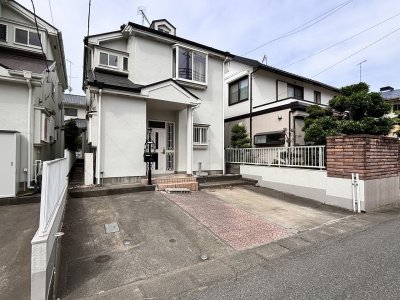 【深谷市上柴町西5丁目　中古住宅】上柴西小学校まで徒歩1分！令和5年に外壁塗装済み4LDK
