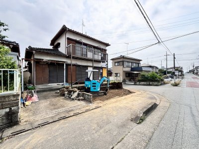 【深谷市萱場　中古住宅】東南角地で陽当たり良好な4DK