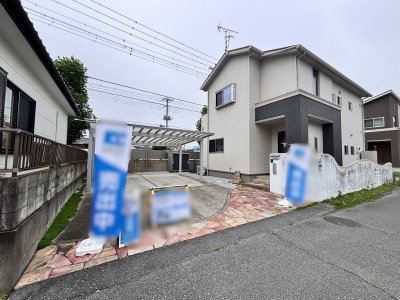【深谷市上野台　中古住宅】全室6帖以上、リビング18帖以上ある築10年の4LDK