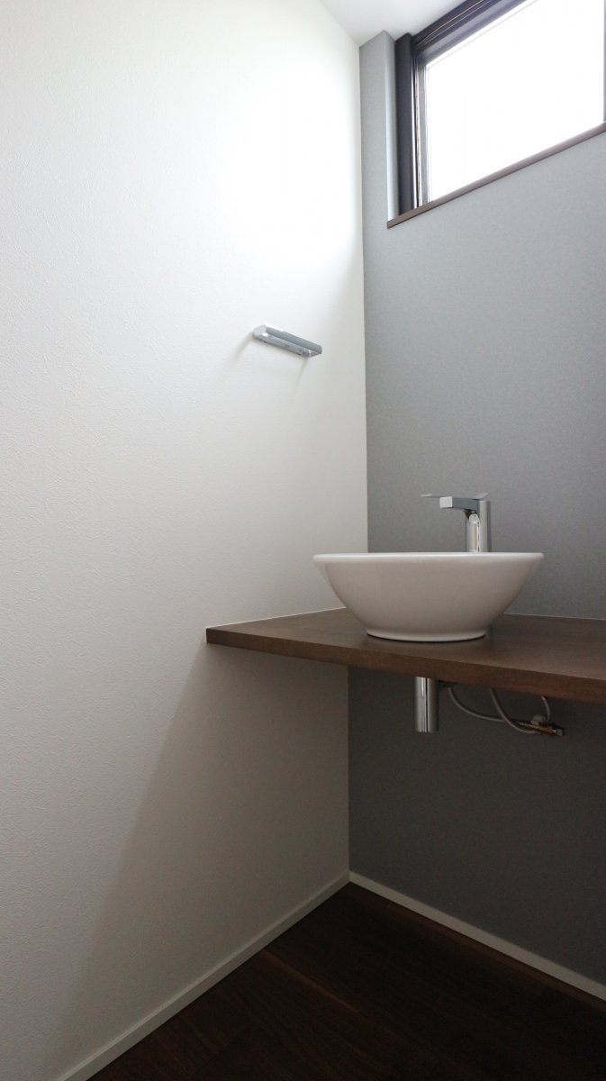 1階トイレ手洗い