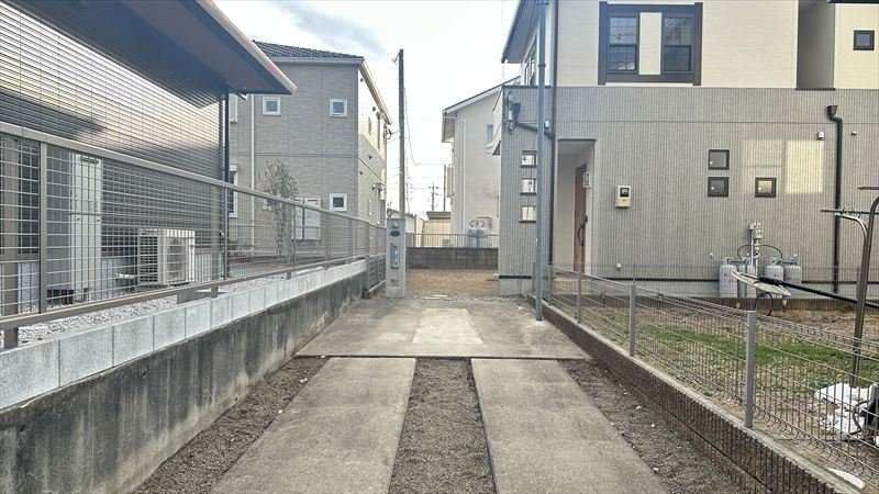 道路より奥まっているので、プライバシー確保できます