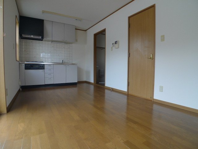 リビングキッチン側