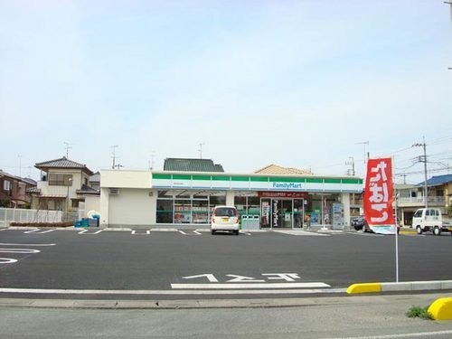 ファミリーマート　深谷西大沼店