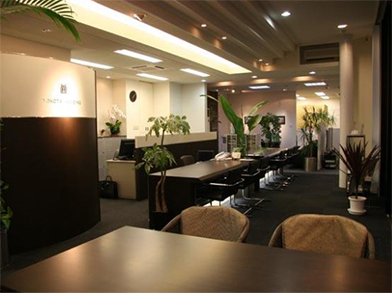横田ハウジング 店内